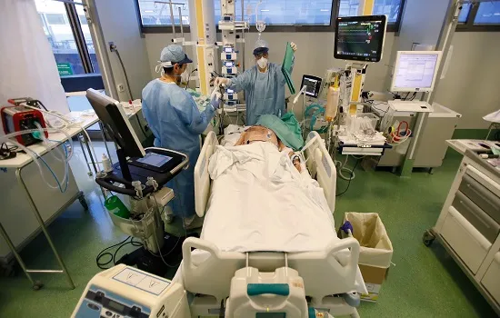 تیم درمان ICU